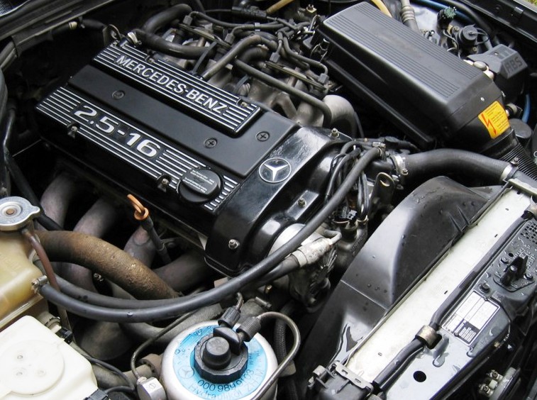 Mercedes-Benz motorunda triger zinciri ve gergi sistemi
